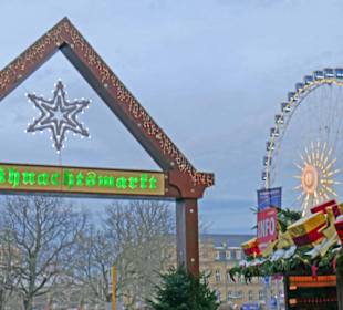 Eingang zum Weihnachtsmarkt
