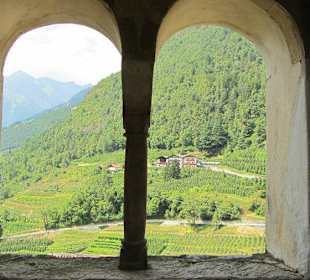 Blick aus dem Schloss Tirol
