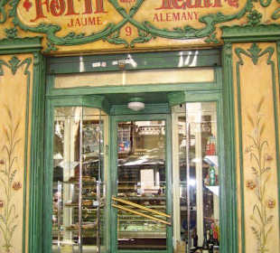 Jugenstilfassade/Bäckerei in der Altstadt