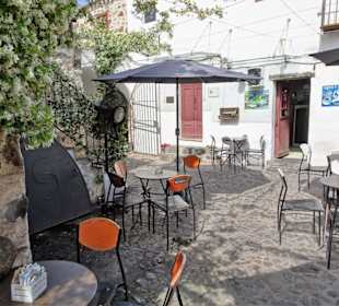 Der Innenhof der Bar Yesterday