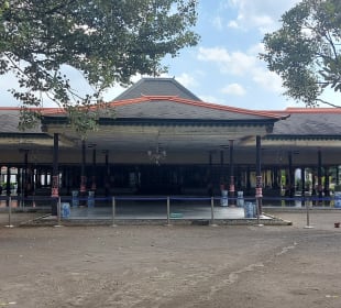 Sultanspalast Gelände