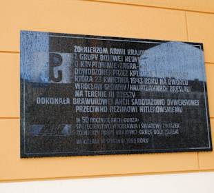 Tablica upamiętniająca żołnierzy Armii Krajowej