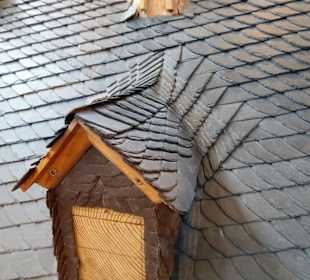Musterdeckung mit Schiefer