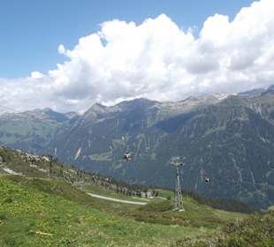 Freie Sicht auf der Wanderung zur Bergstation
