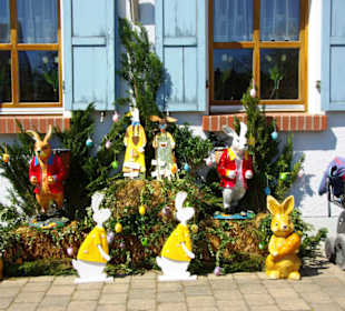 Osterschmuck an den Häusern Fränk.Schweiz