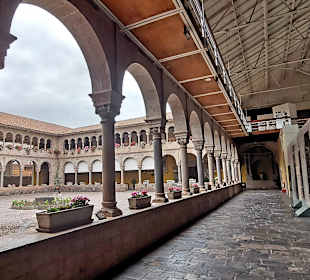 Iglesia y Convento Santo Domingo Qorikancha
