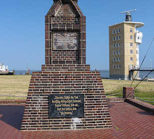 Denkmal an der "Alten Liebe"