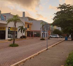 Flughafen Playa del Carmen (PCM)