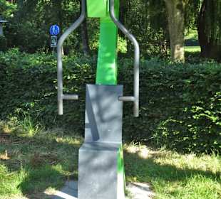 Fitness-Geräte im Doctor Zamenhofpark