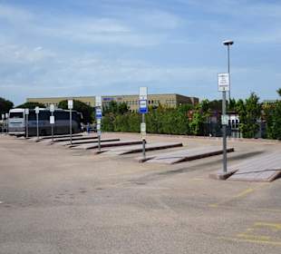 Bus-Terminal am Flughafen Olbia