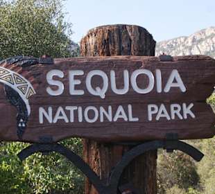 Eingang zum Sequoia National Park