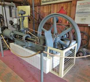 Ausstellung in der Remise der Windmühle Varel