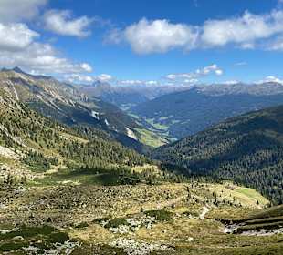 Wandern Dorf Tirol