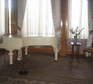 Flügel im Zimmer der Zarin