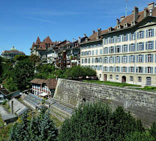 Altstadthäuser am Aarehang in Bern