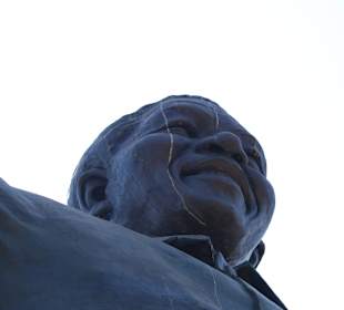 Statue des Nelson Mandela