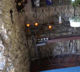 Lourdesgrotte mit Maria Skulptur Altheim