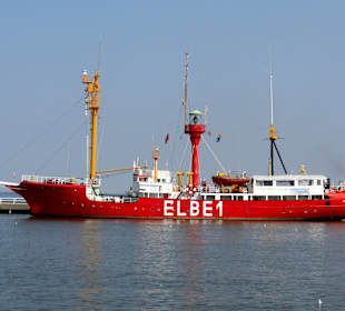 Das Feuerschiff "Elbe 1" von der Wasserseite