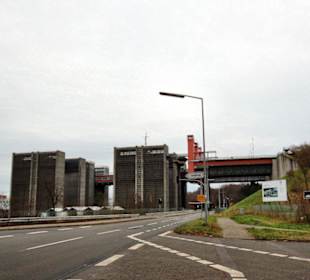 Straßenansicht aus Adendorf