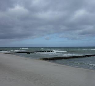 Sandstrand an der Seebrücke