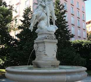 Opatija: Der Helios- und Selena-Brunnen von 1889