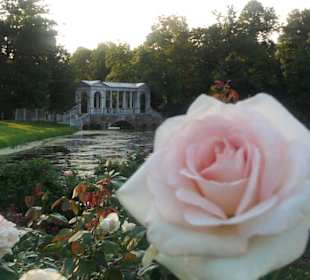 Мраморный мостик