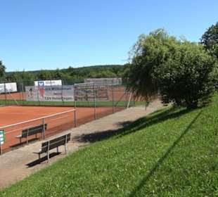 Tennisplätze Holzelfingen