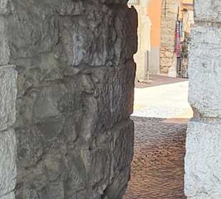 Seitliche Durchgänge