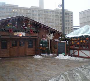 Weihnachtsmarkt przy Alexanderplatz