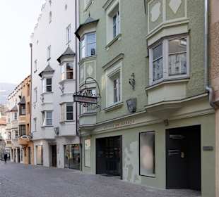 Eingang zum Pharmaziemuseum Brixen