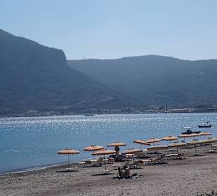 Am Starnd von Kamari