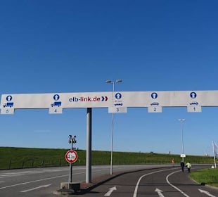 Zufahrt zur Fähre