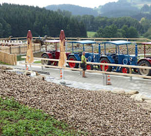 Fahrgeschäft Traktor