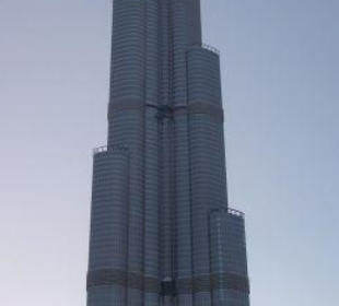 Burj Dubai (2 Fotos zu einem zusammengefügt)