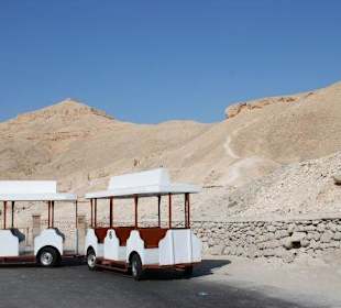Elektroautozug zum Touristentransport