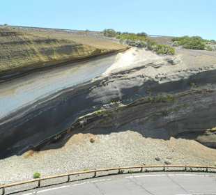 Schichtungen von verschiedenen Lavaströmen
