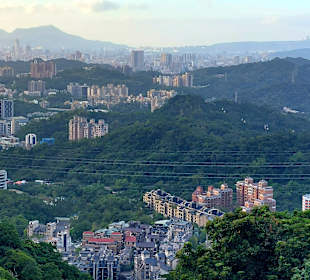 Maokong Gondel -  Rund um Tempel Station