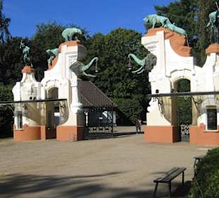 Tor im Park