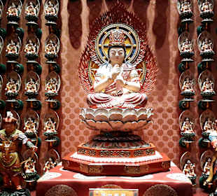 Buddha Tooth Relict Temple