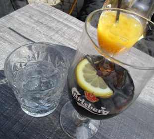 Cross Café & Restaurant