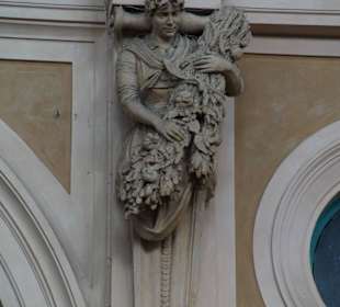 Skulptur in der Markthalle