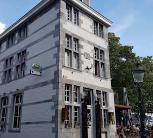 Sehr schöne Gebäude, gut erhalten