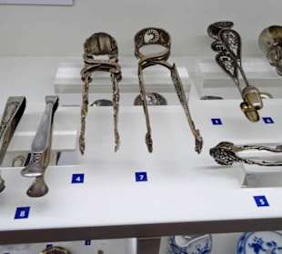 Kluntje-Zangen im Teemuseum