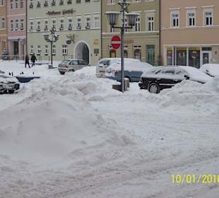 Hotel Goldner Hirsch im Hintergrund