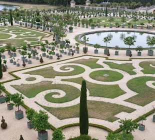 Keine blühende Blumen. Wasserspiele außer Betrieb