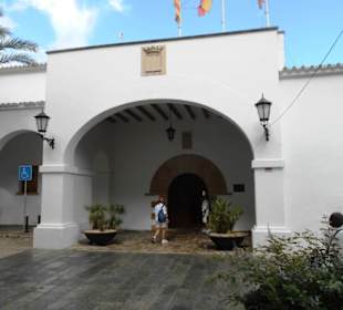 Rathaus / Kloster Santo Domingo