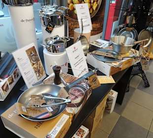 Rundgang durch das Küchengeschäft Cucinaria