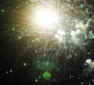 Beleuchteter Nachthimmel