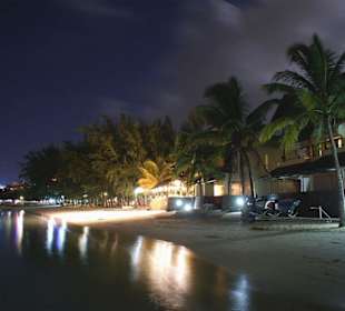 Strand von Grand Baie bei Nacht