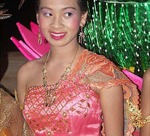 Miss Loy Kratong 2005